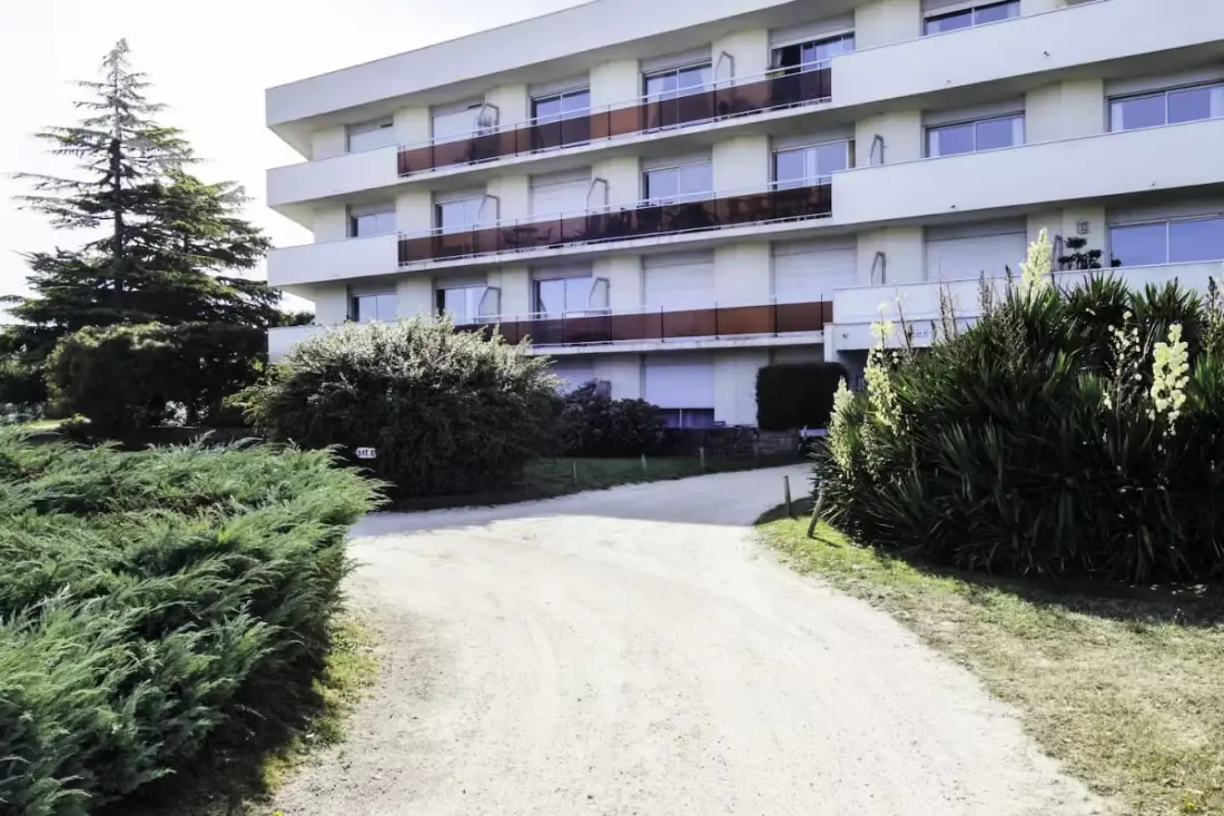 Appartement Lumineux, Balcon &amp; Vue Mer
