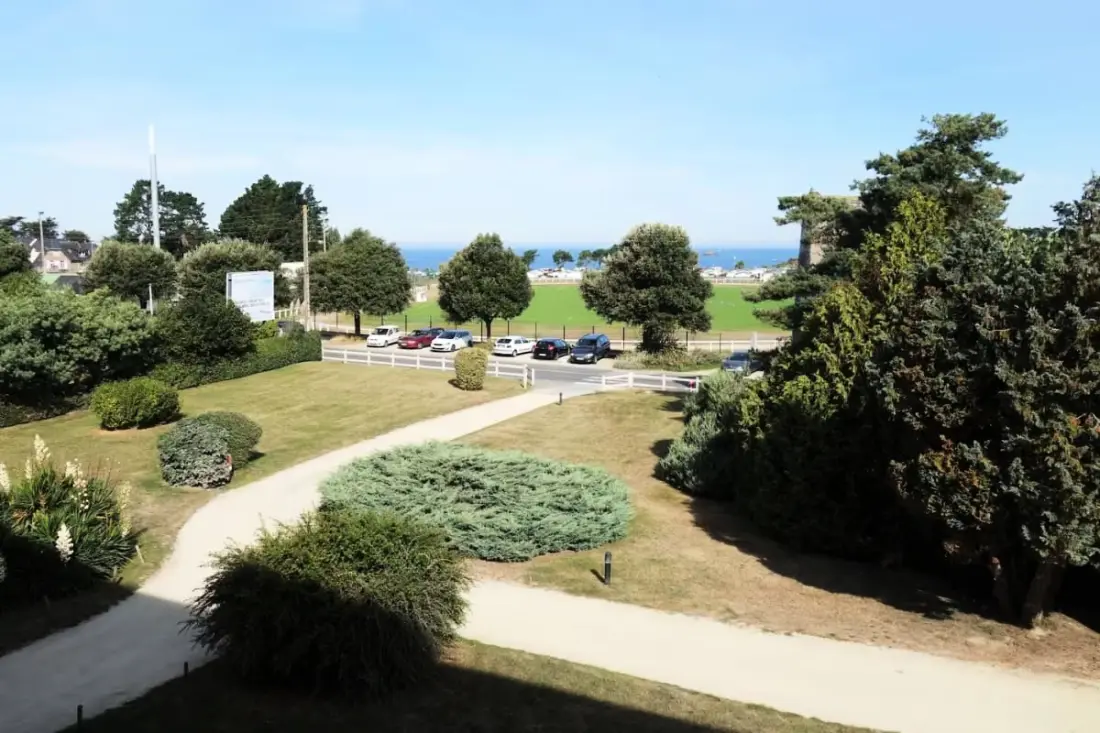 Appartement Lumineux, Balcon &amp; Vue Mer