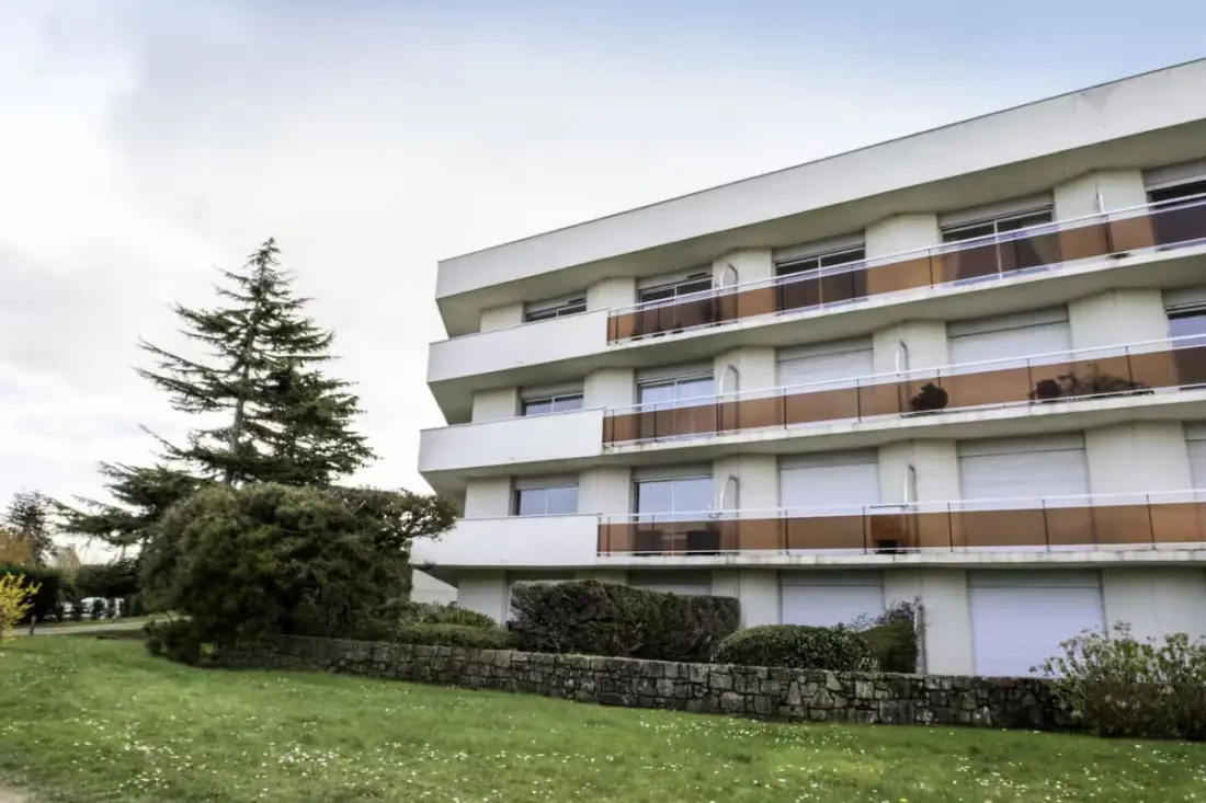 Appartement Lumineux, Balcon &amp; Vue Mer