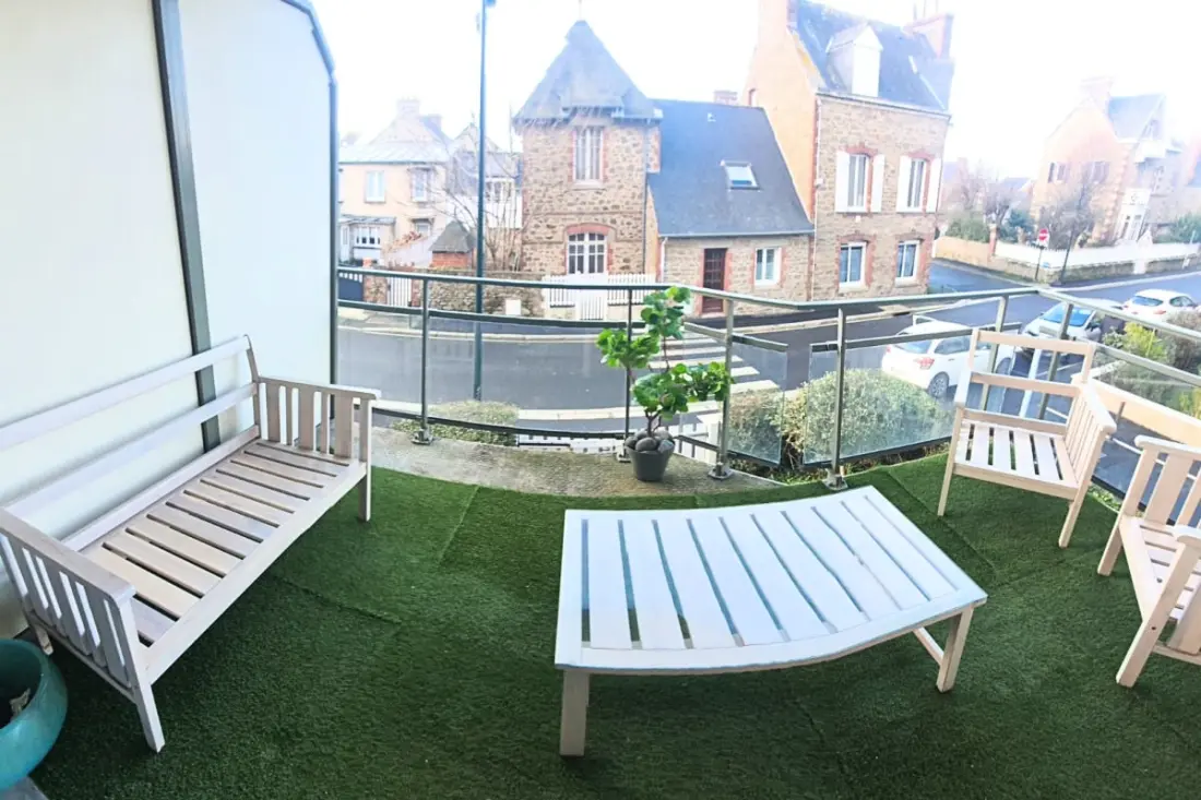 Très Beau T3 à 3 Min De La Plage St Enogat