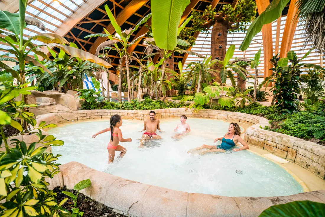 Camping Domaine des Ormes5 étoiles★★★★★