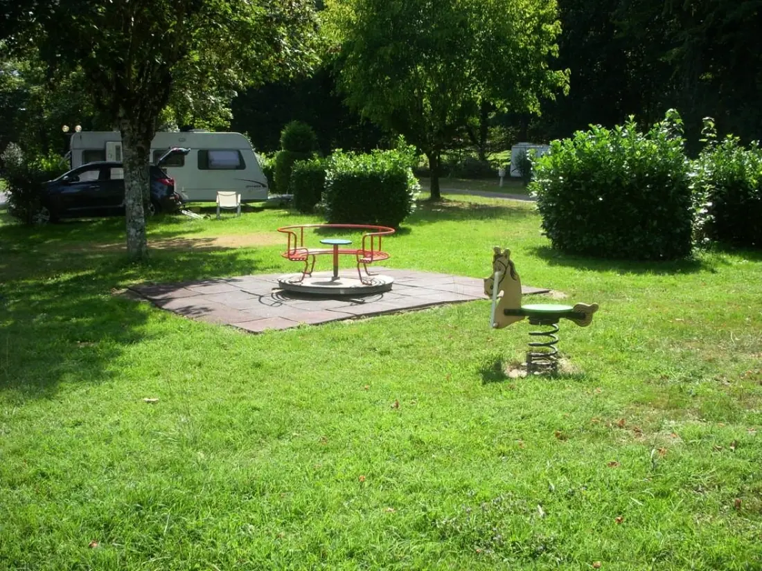 Camping La Rivière 3 étoiles★★★
