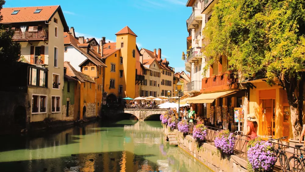 Camping Romanée La Ferme de la Serraz5 étoiles★★★★★