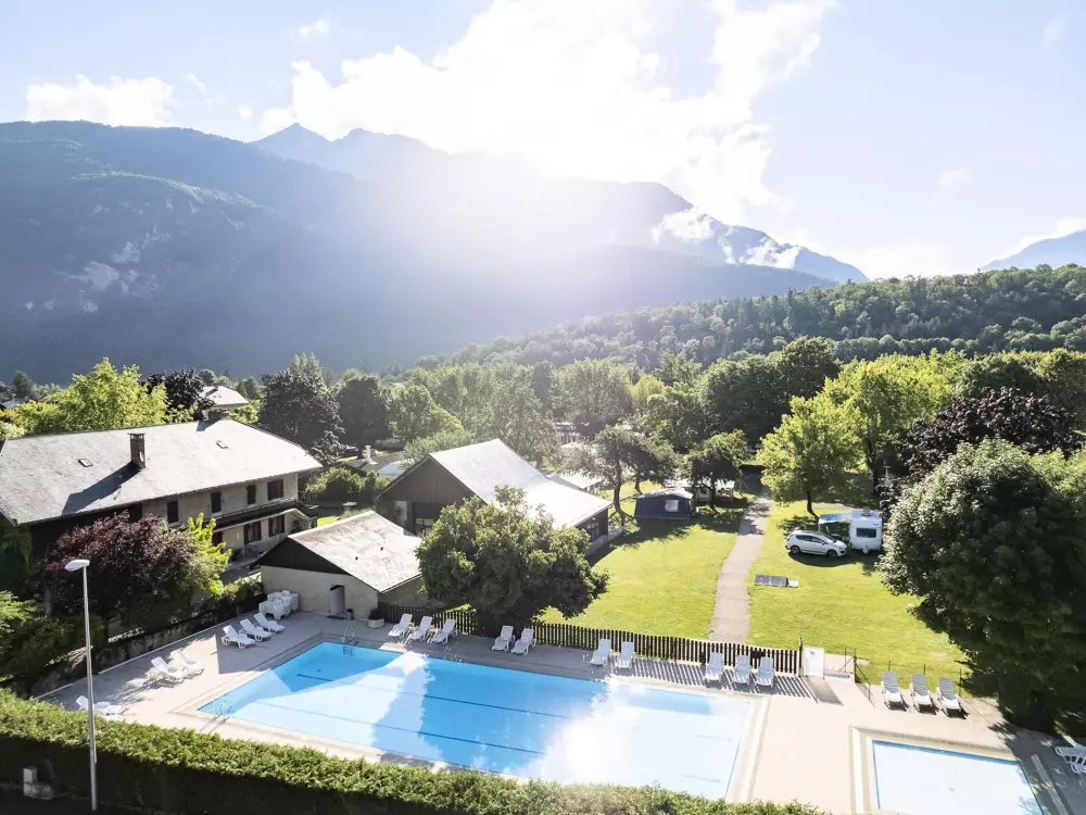 Camping Romanée La Ferme de la Serraz5 étoiles★★★★★