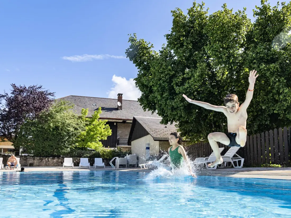 Camping Romanée La Ferme de la Serraz 5 étoiles★★★★★