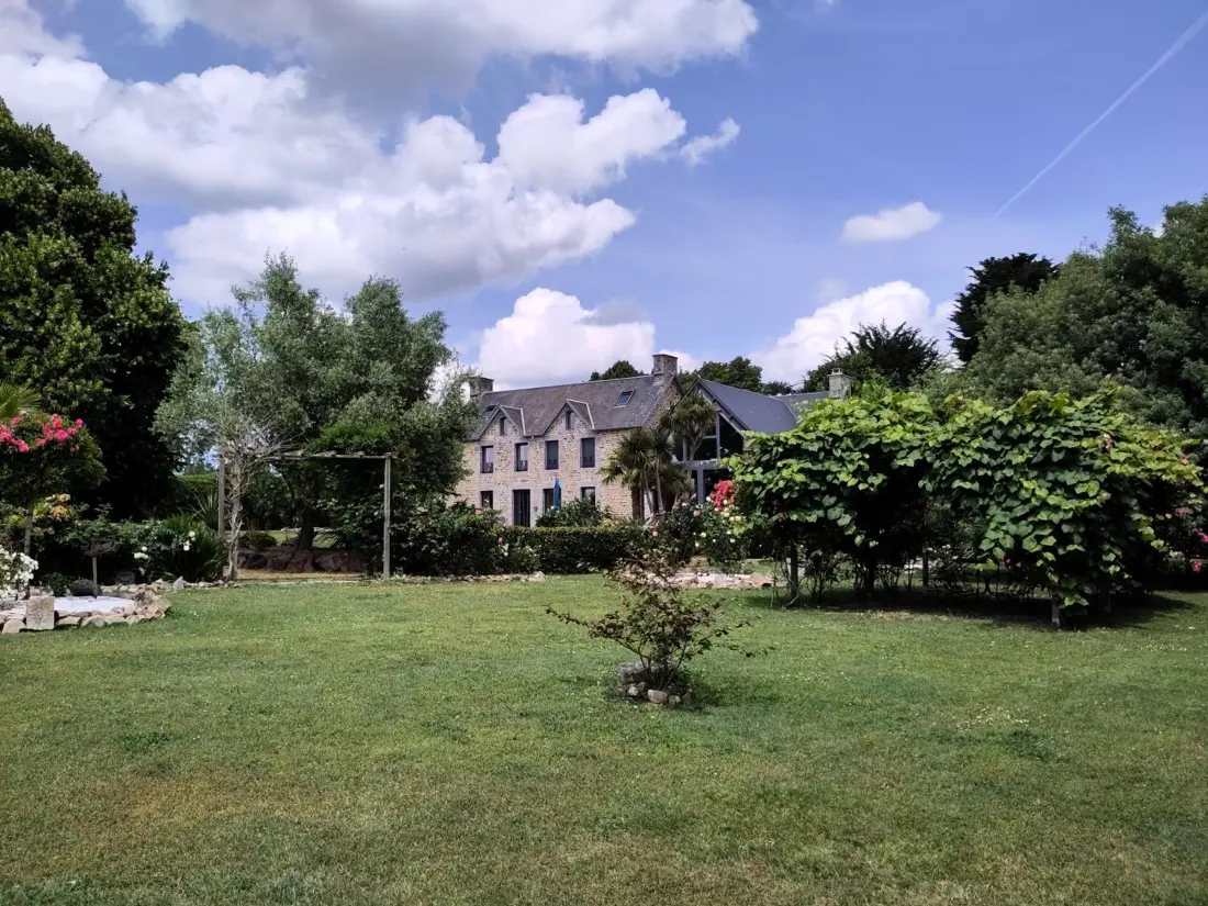 Maison de Vacances Dragey-Ronthon 10