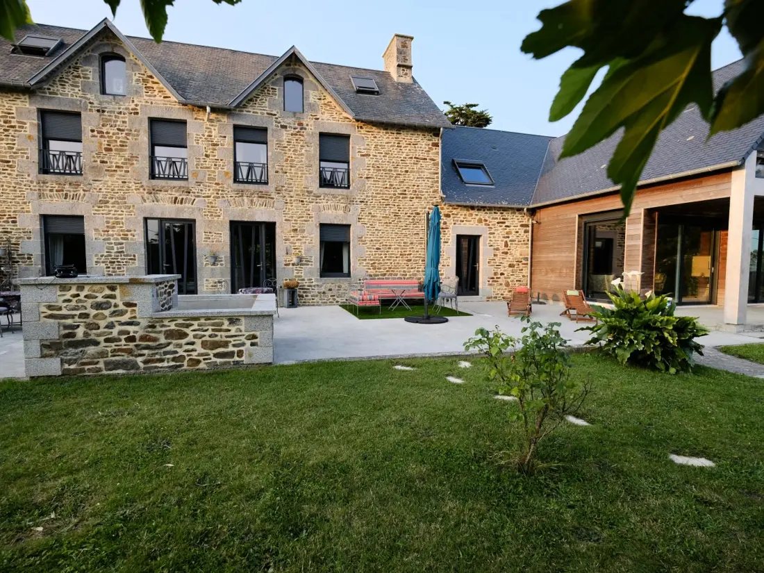 Maison de Vacances Dragey-Ronthon 10