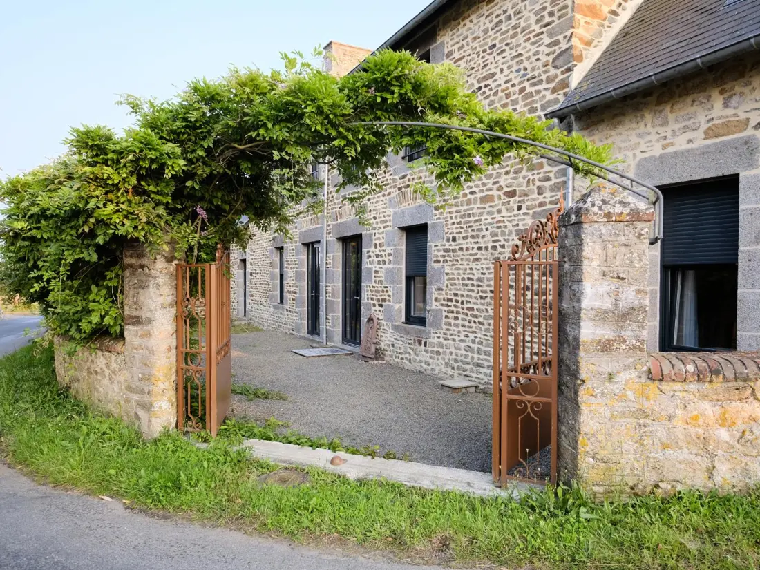 Maison de Vacances Dragey-Ronthon 10