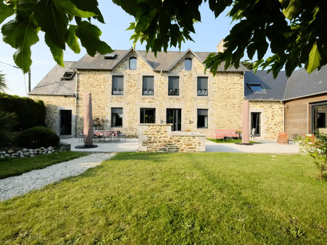 Maison de Vacances Dragey-Ronthon 10