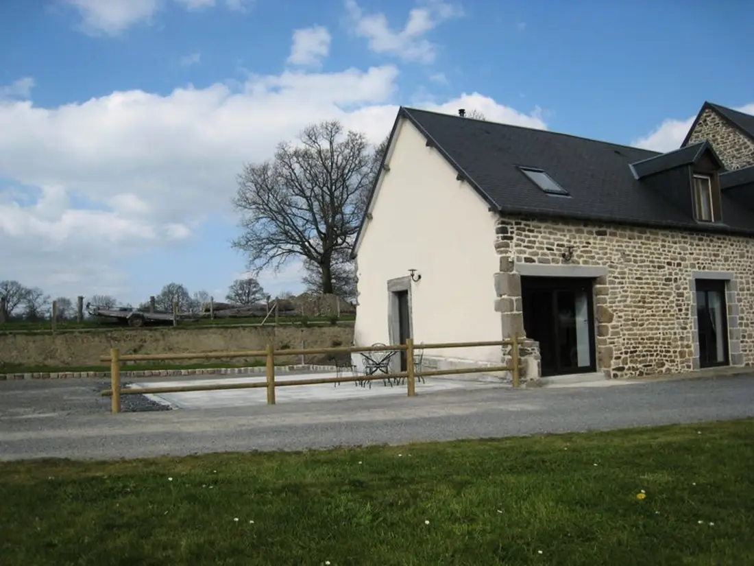 Maison de Vacances Dragey-Ronthon
