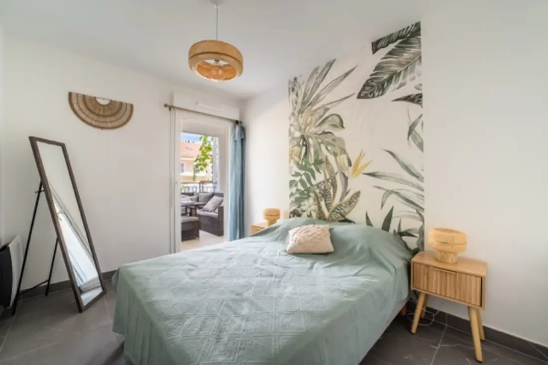 Appartement Cosy + Terrasse En Plein Centre-ville