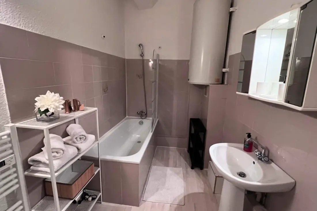 Appartement Confortable Central à Draguignan