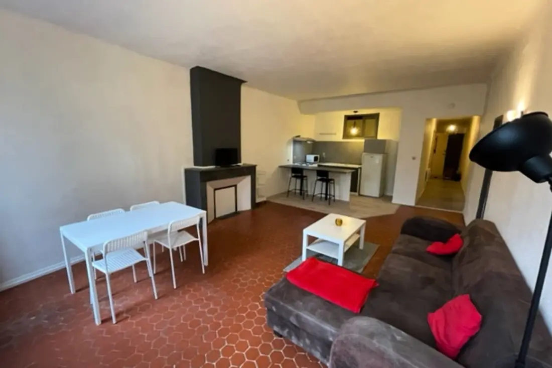 Appartement Confortable Central à Draguignan