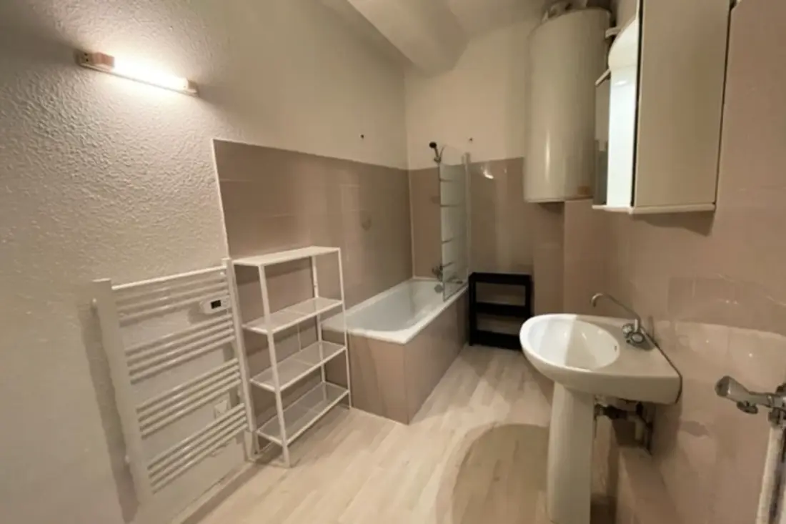 Appartement Confortable Central à Draguignan