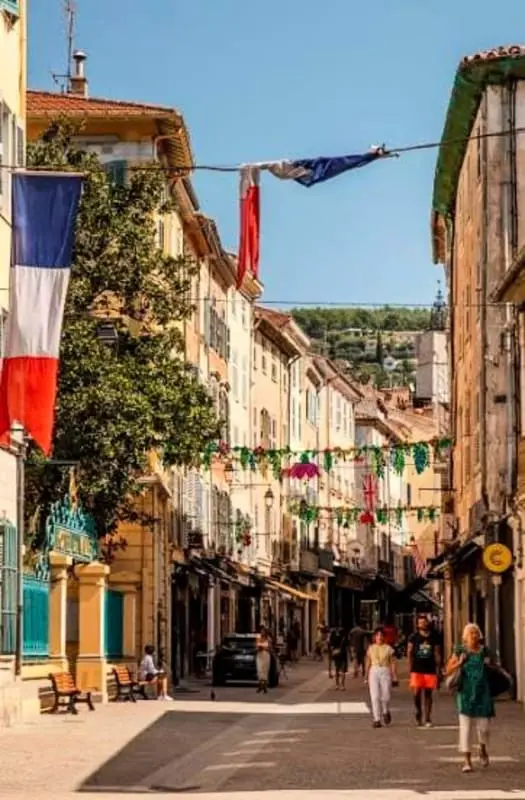 Studio Fonctionnel Pour 2 Au Cœur De Draguignan