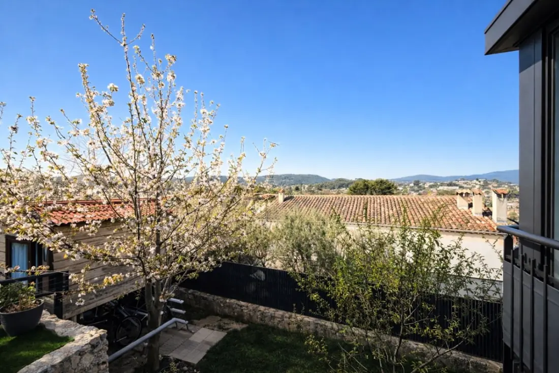 Villa De 130 M² Avec Piscine Et Vue Sur Draguignan