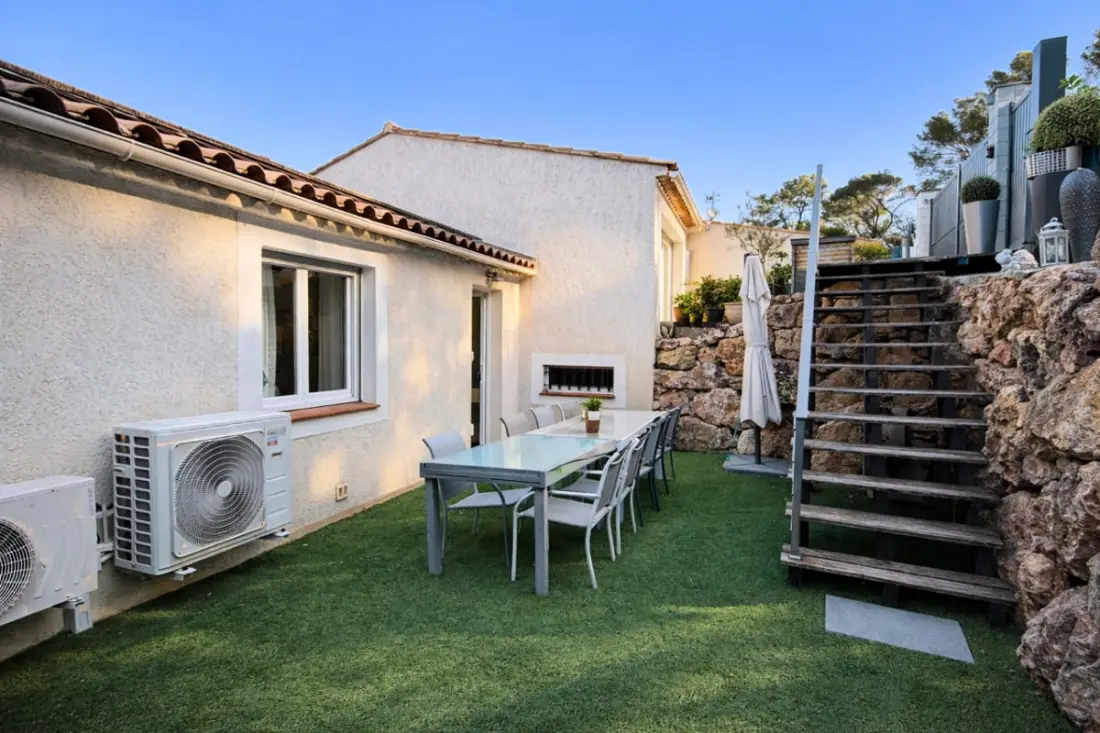 Villa De 130 M² Avec Piscine Et Vue Sur Draguignan