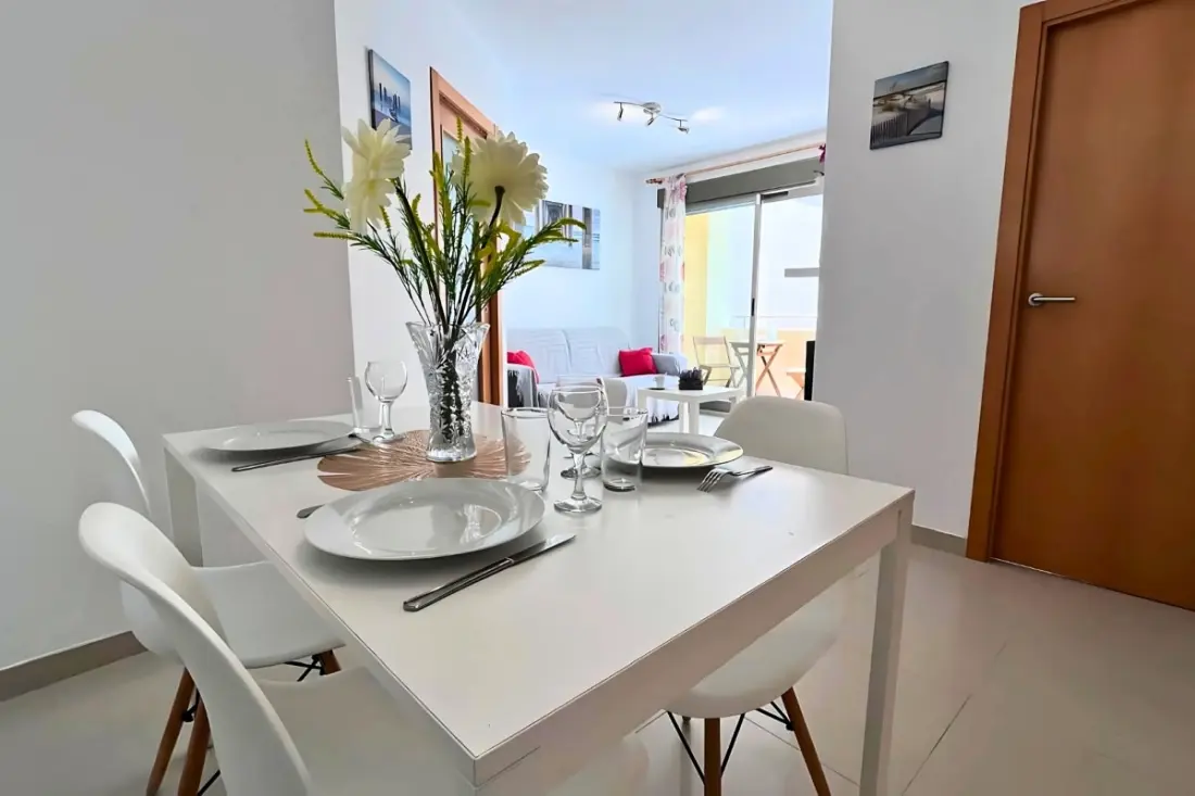 Appartement Lumineux à 50m De La Plage Avec Piscine Et Parking