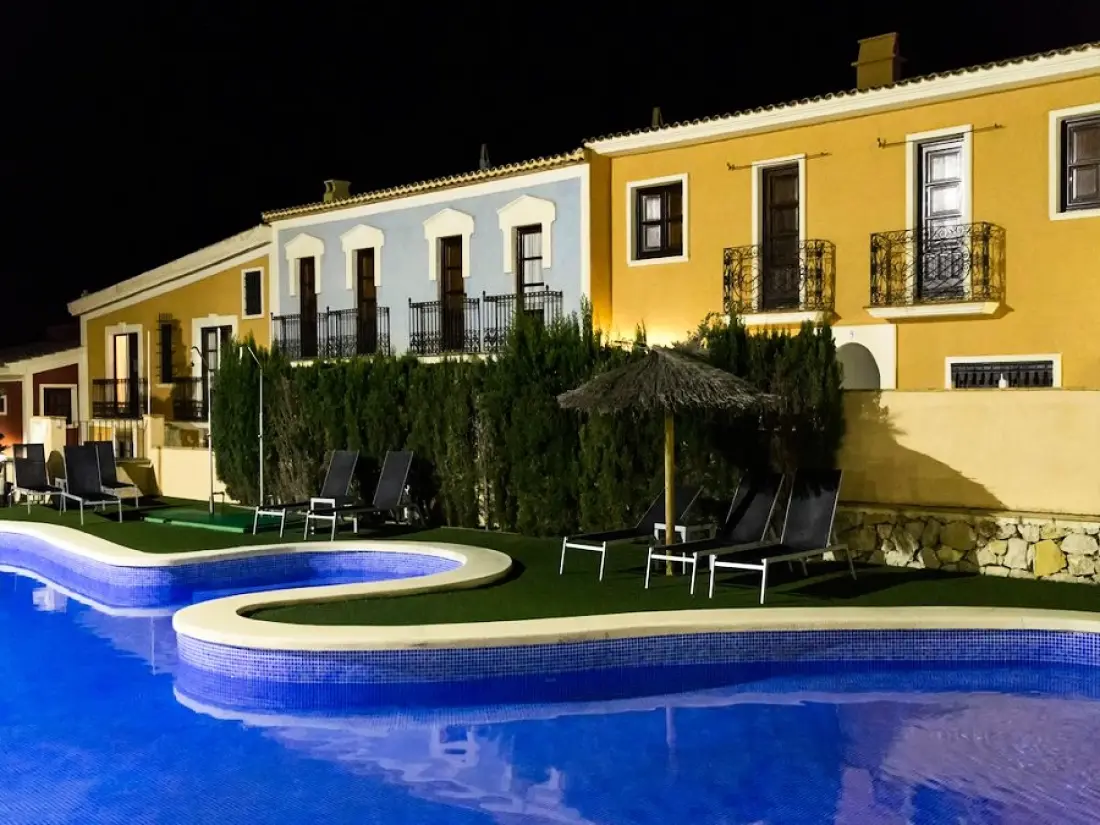 Pueblo Acantilado Suites Apartaments4 étoiles★★★★