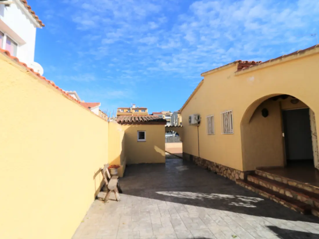 Maison de Vacances Empuriabrava 303
