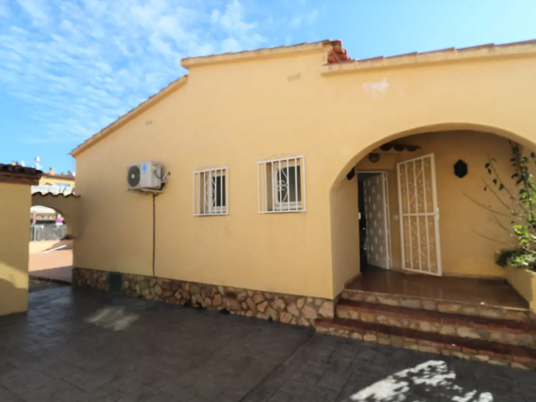 Maison de Vacances Empuriabrava 303
