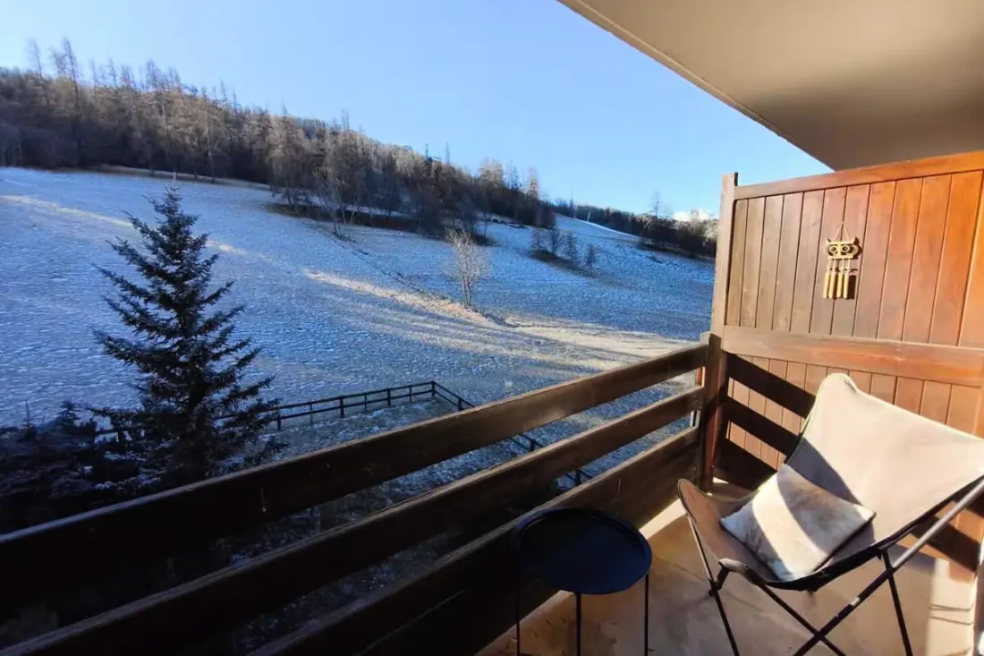 Appartement Avec Balcon Et Vue Au Sauze