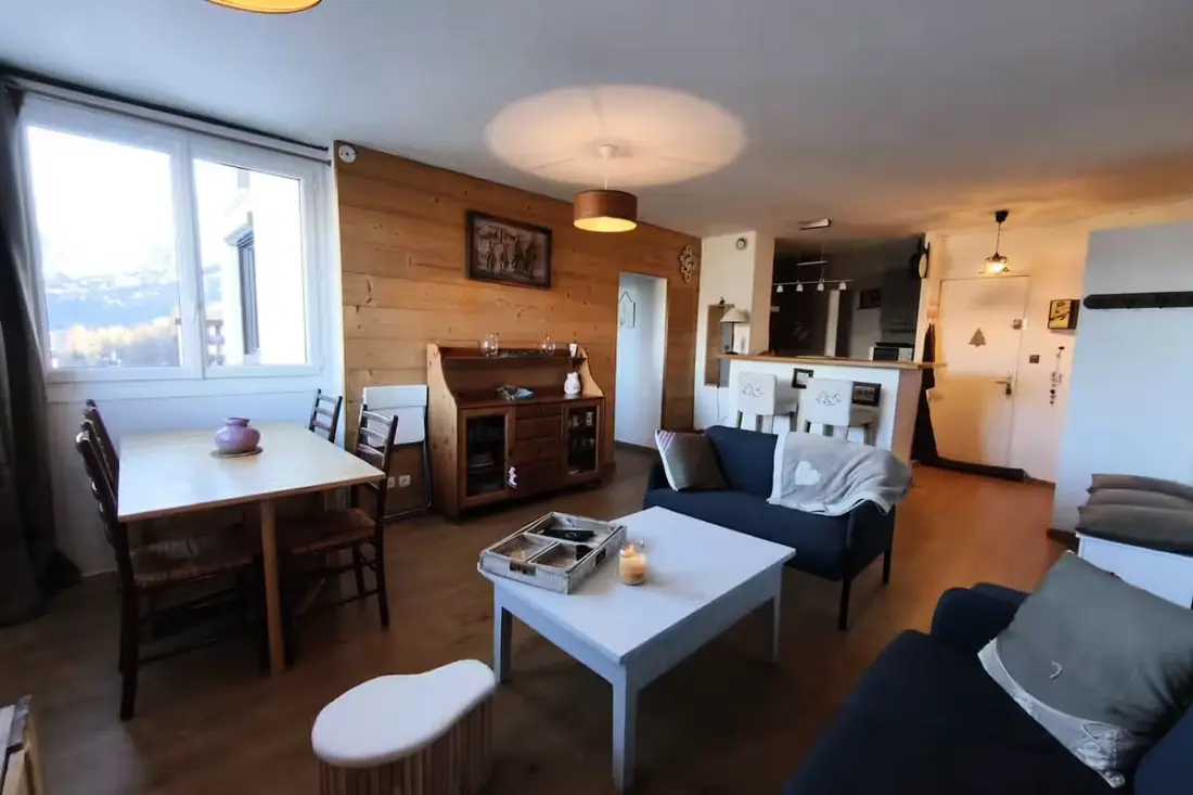 Ski Aux Pieds : Grand F3 De 60m2 Au Sauze