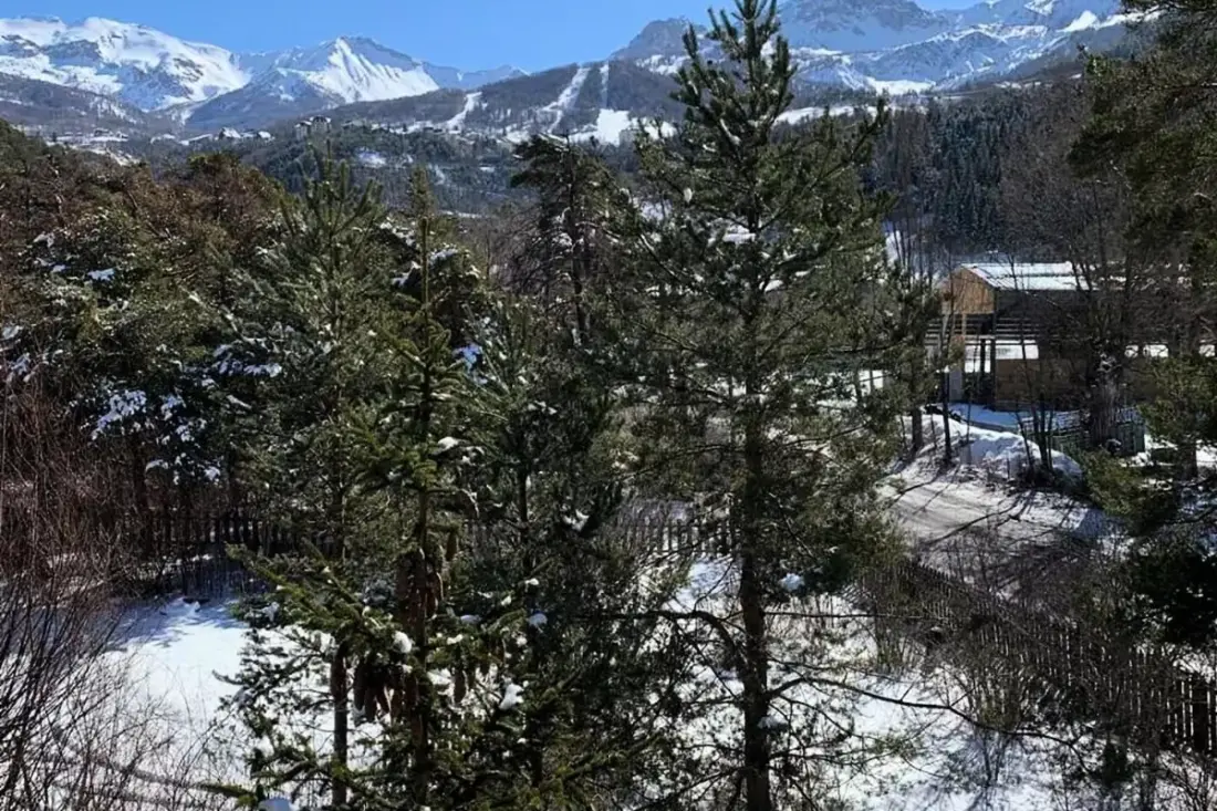 Vue Montagne Et Confort Proche De Barcelonnette