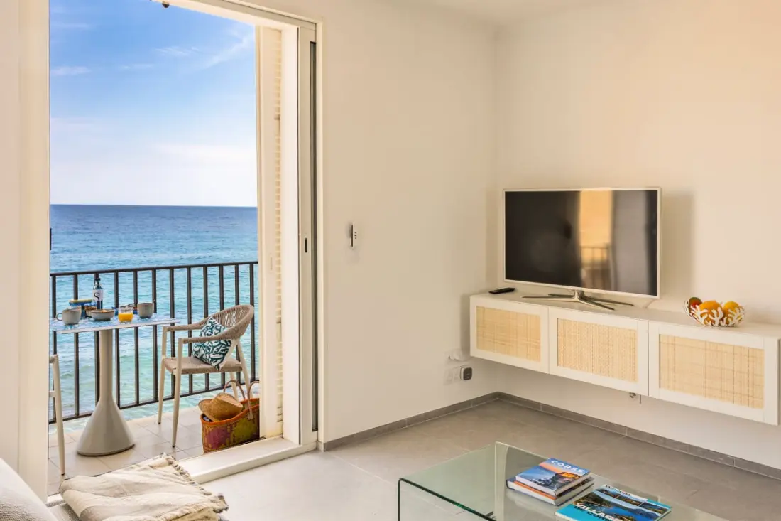 U Mare In Casa – Studio Vue Mer Avec Accès Direct Au Littoral à Erbalunga