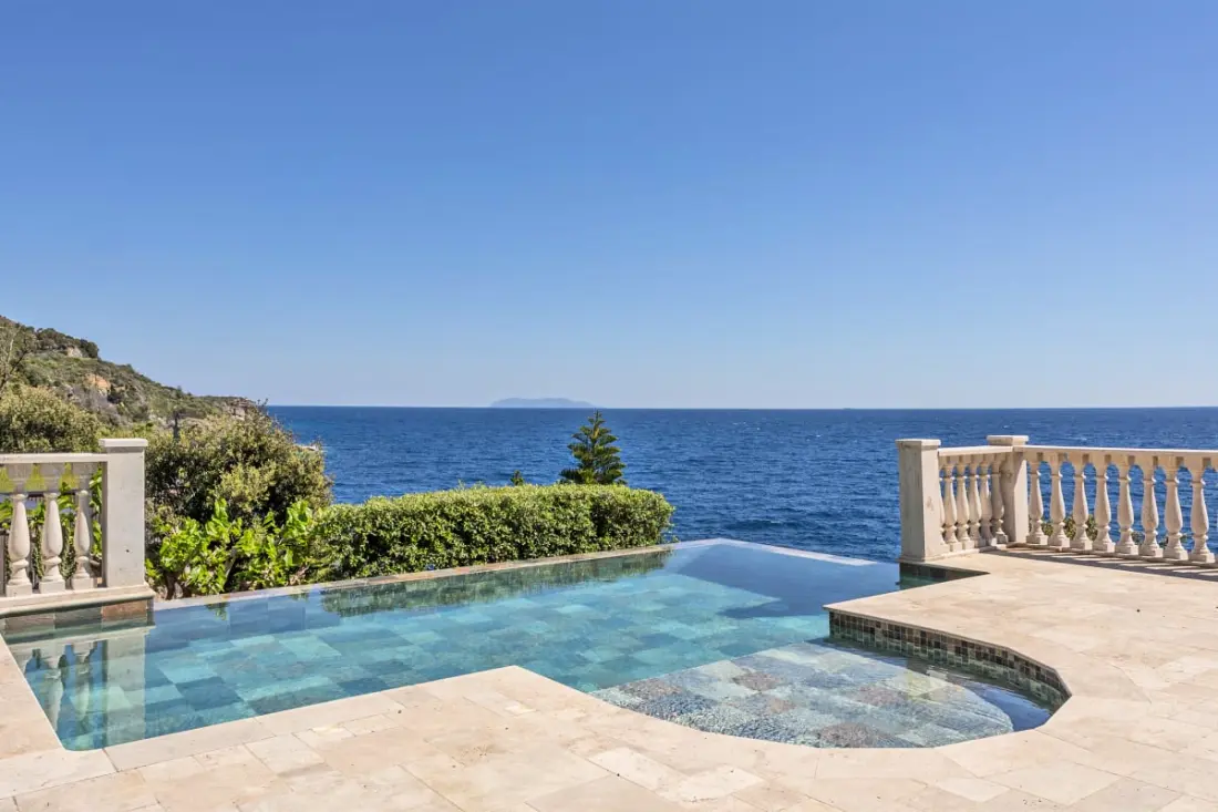 Vill'a Fiurentina – Erbalunga, Piscine à Débordement Vue Mer