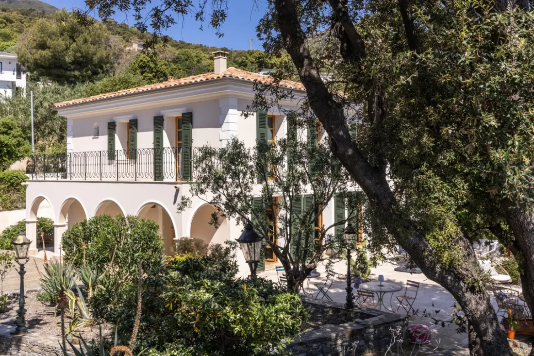 Vill'a Fiurentina – Erbalunga, Piscine à Débordement Vue Mer