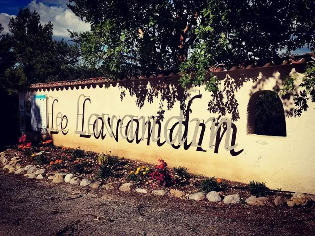 Ushuaïa Villages - Camping Le Lavandin 3 étoiles★★★