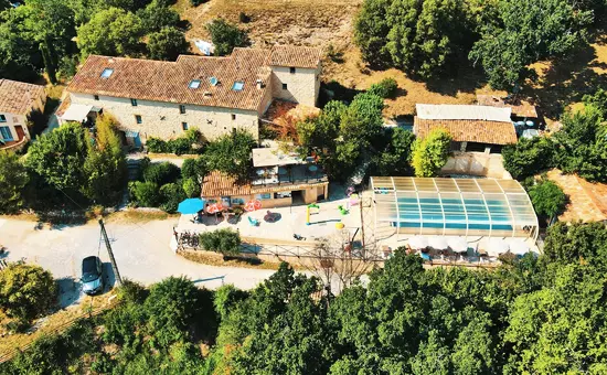 Blumen Camping La Beaume ***