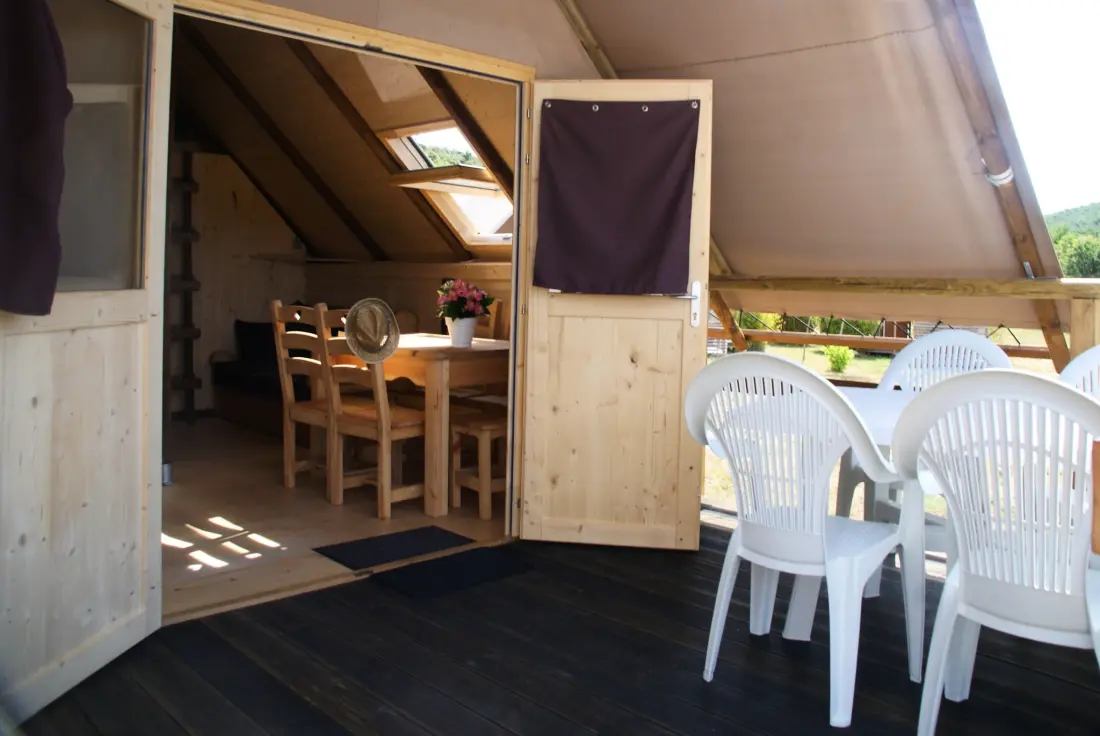 Flower Camping La Beaume 4 étoiles★★★★