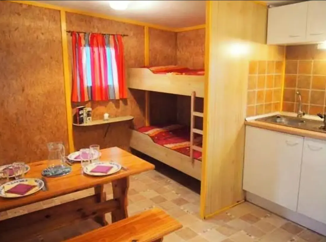 Ushuaïa Villages - Camping Le Lavandin 3 étoiles★★★