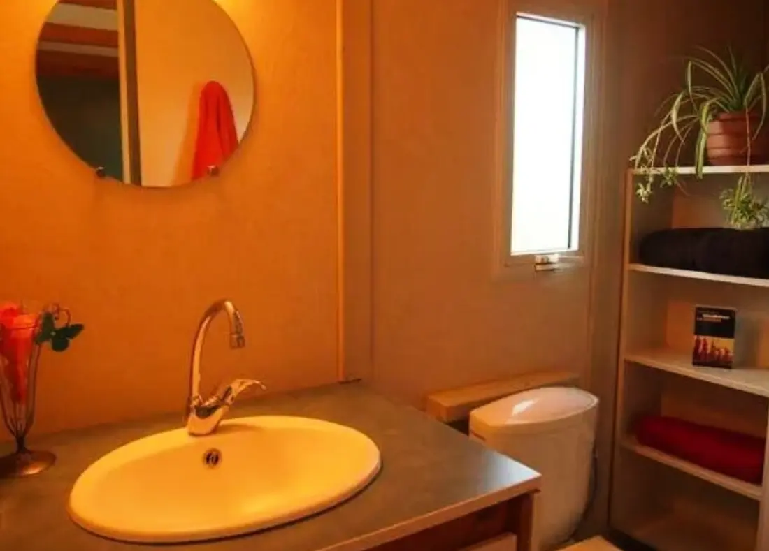 Ushuaïa Villages - Camping Le Lavandin 3 étoiles★★★