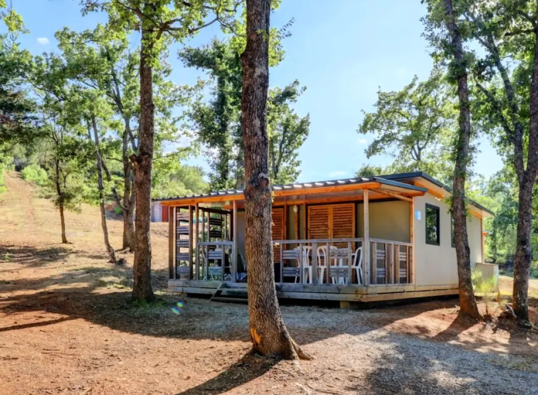 Ushuaïa Villages - Camping Le Lavandin 3 étoiles★★★