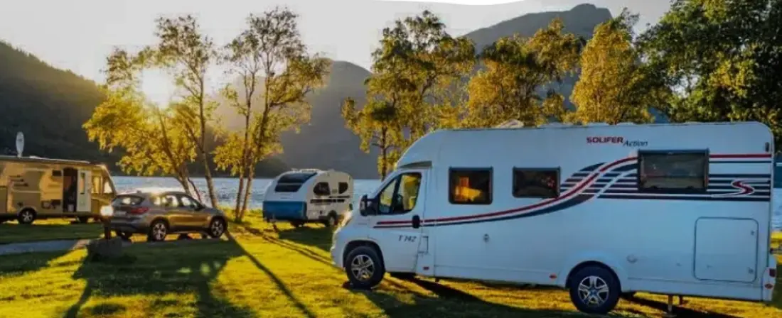 Ushuaïa Villages - Camping Le Lavandin 3 étoiles★★★