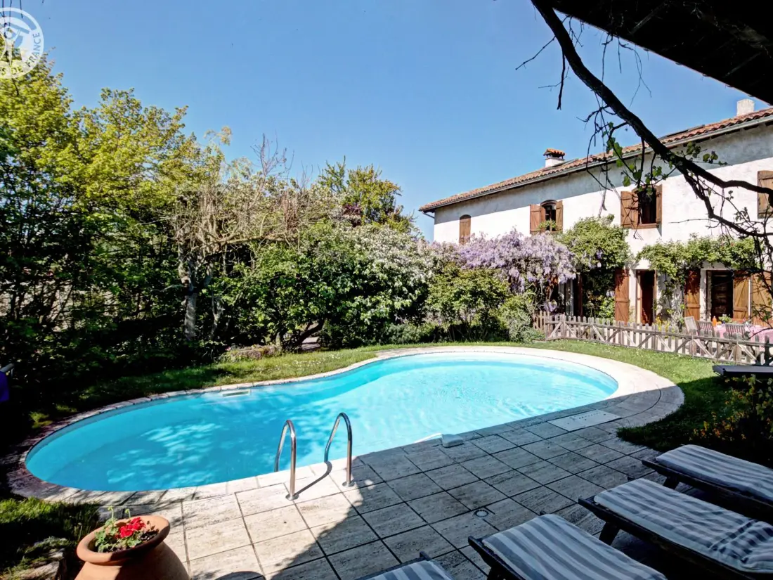 Maison de Vacances Essertines-en-Donzy