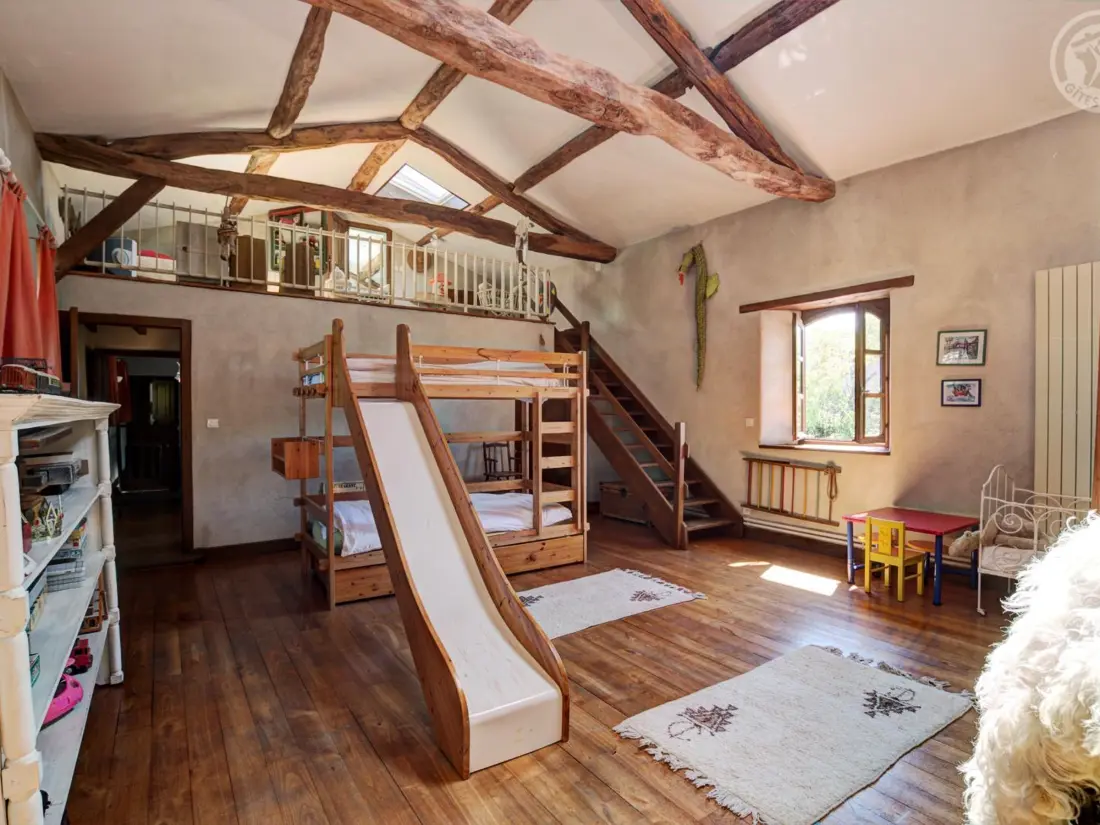 Maison de Vacances Essertines-en-Donzy