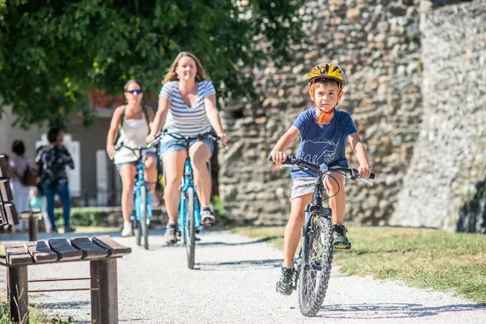 Camping Léman Plage2 étoiles★★