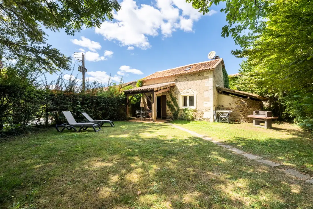 Camping Les Gorges du Chambon 4 étoiles★★★★