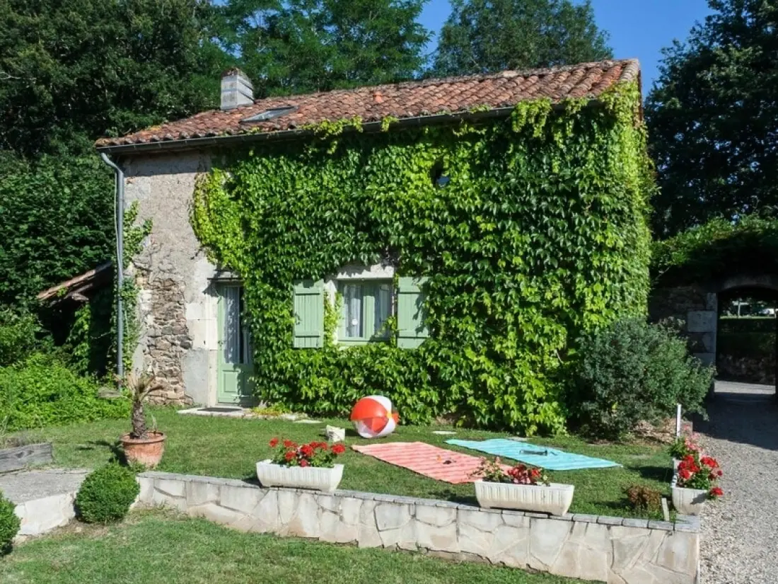 Camping Les Gorges du Chambon 4 étoiles★★★★