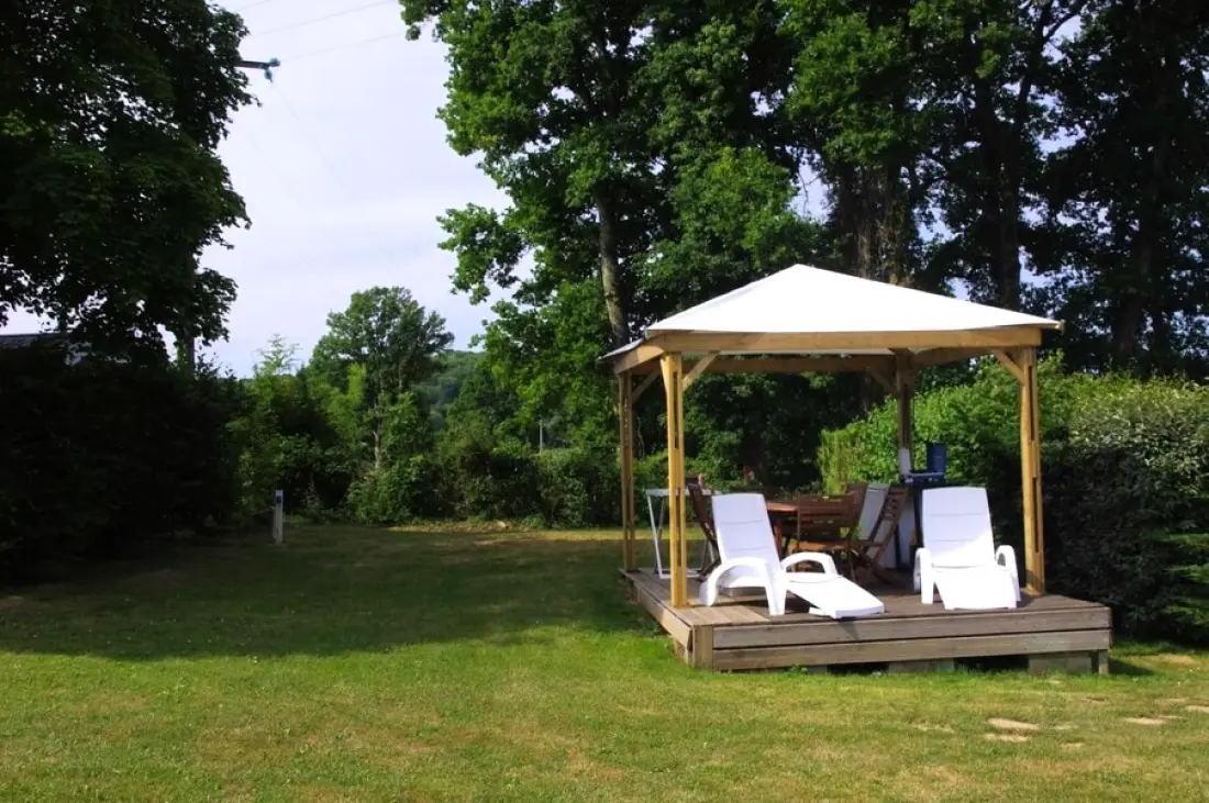Camping Les Gorges du Chambon 4 étoiles★★★★