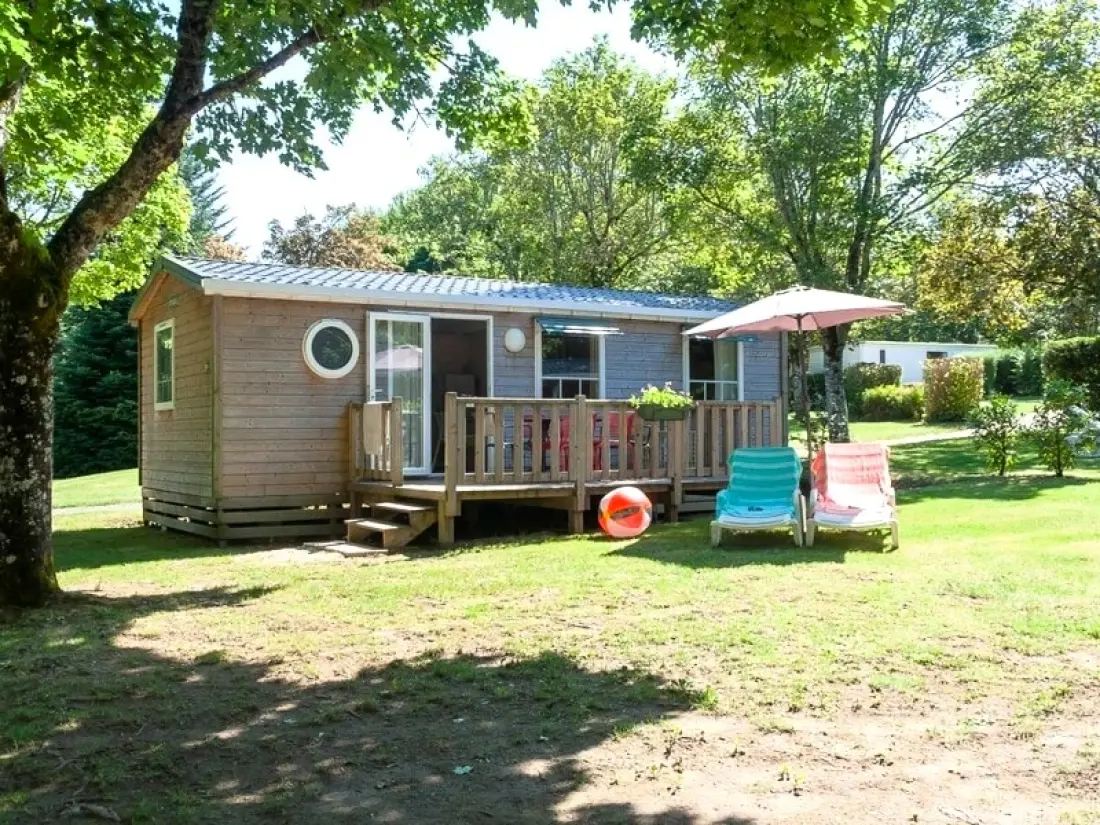 Camping Les Gorges du Chambon 4 étoiles★★★★