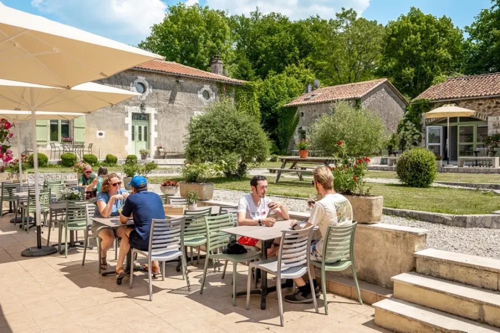 Camping Les Gorges du Chambon 4 étoiles★★★★