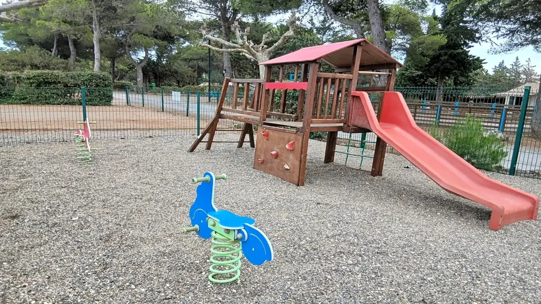 Camping Le Pinada 3 étoiles★★★