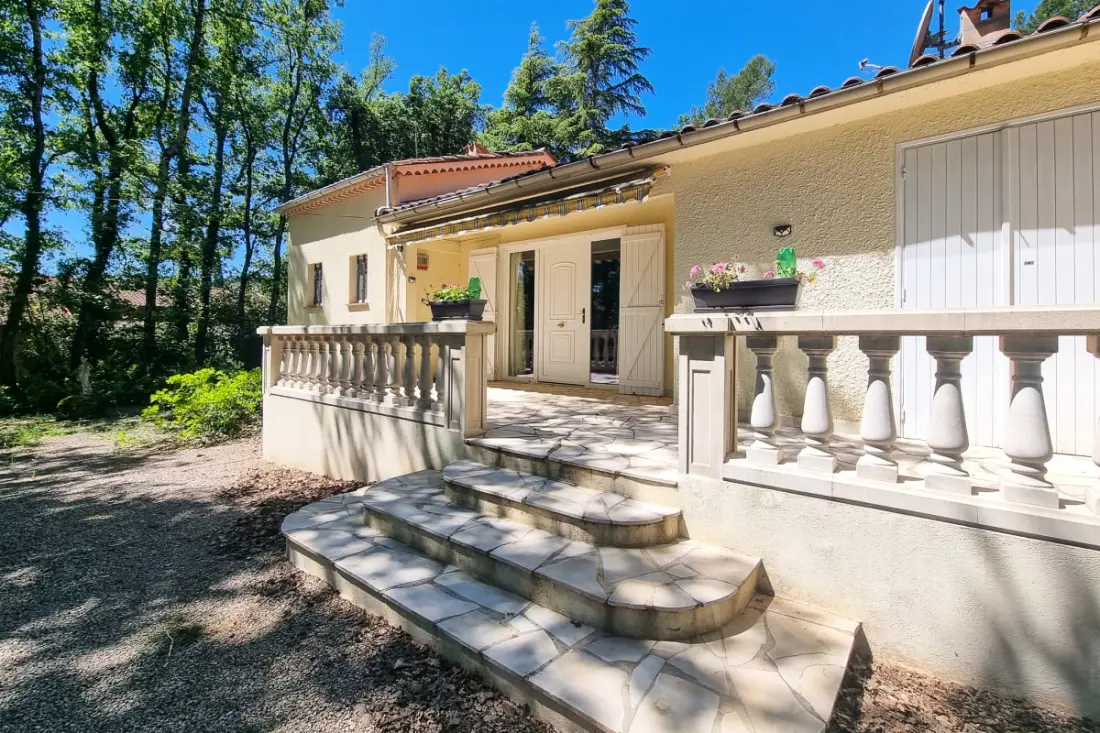 Villa 6 Pers à 30 Minutes De Cannes/piscine Privée