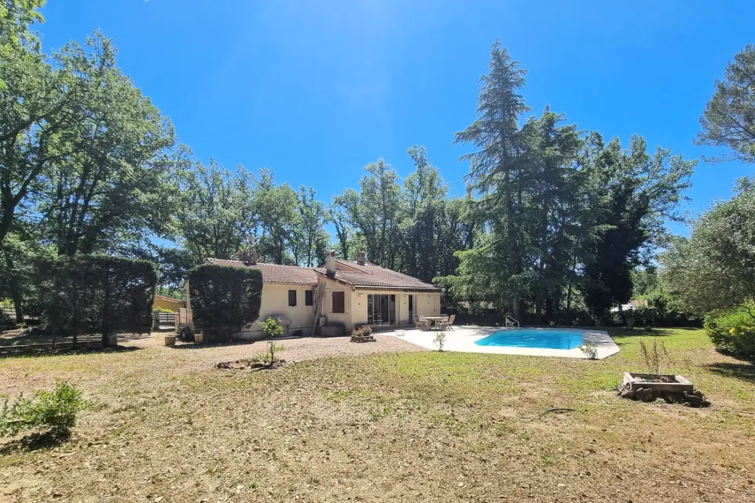 Villa 6 Pers à 30 Minutes De Cannes/piscine Privée