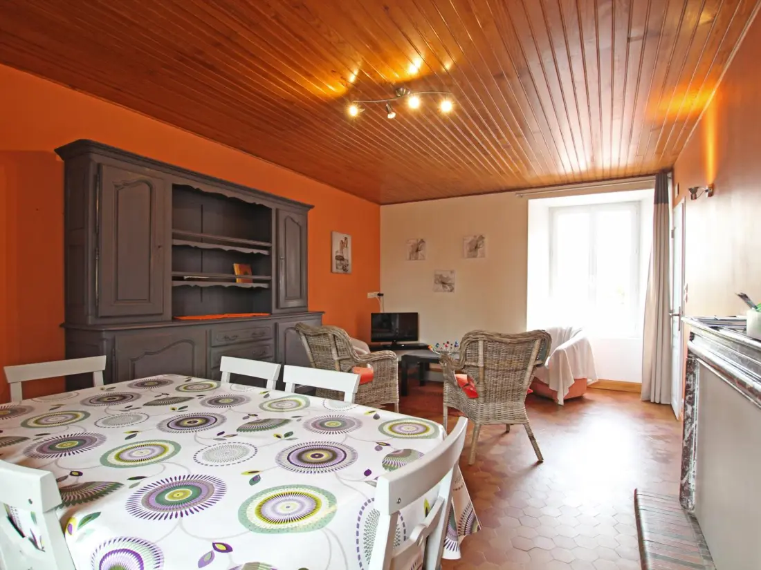 Maison de Vacances FEUGERES 2
